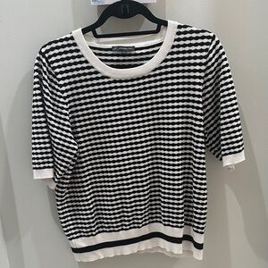 Adrianna Papell Black and White Striped Knit Top Short Sleeve Crew Neck